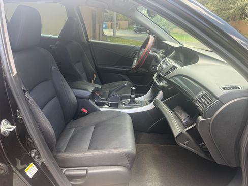 Used 2015 Honda Accord Sport image 13