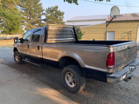 Used 2003 Ford F350 Lariat AWD/4WD image 2