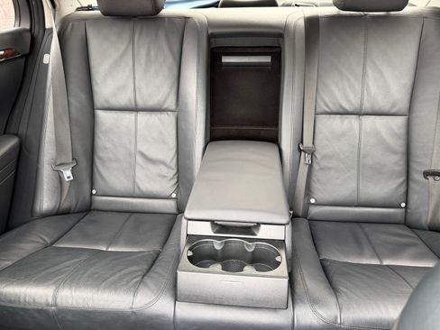 Used 2007 Mercedes-Benz S 550 image 4