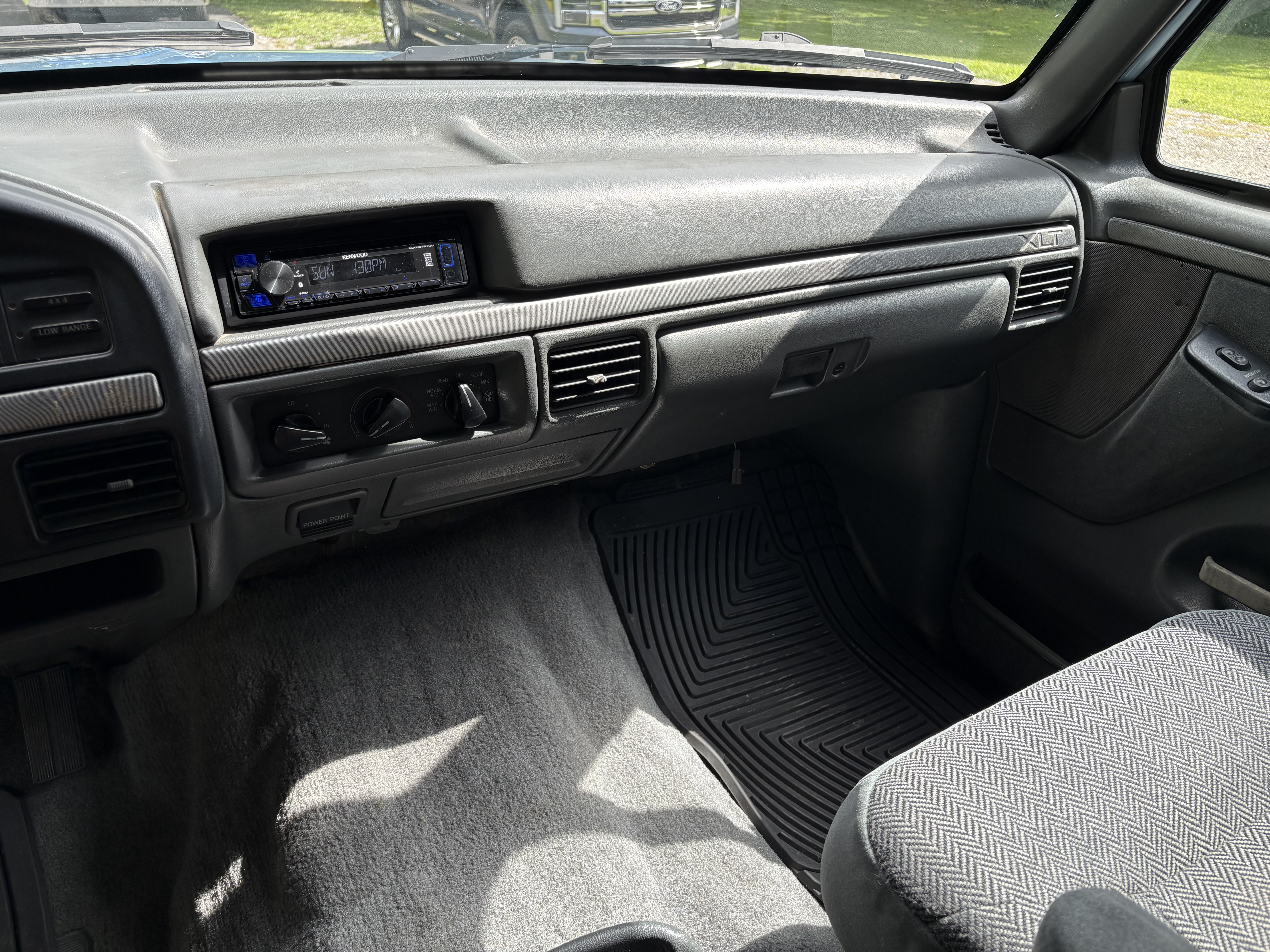 Used 1992 Ford Bronco AWD/4WD image 15