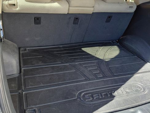 Used 2009 Hyundai Santa Fe GLS image 8