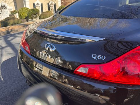 Used 2015 INFINITI Q60 Journey w/ Premium Package image 9