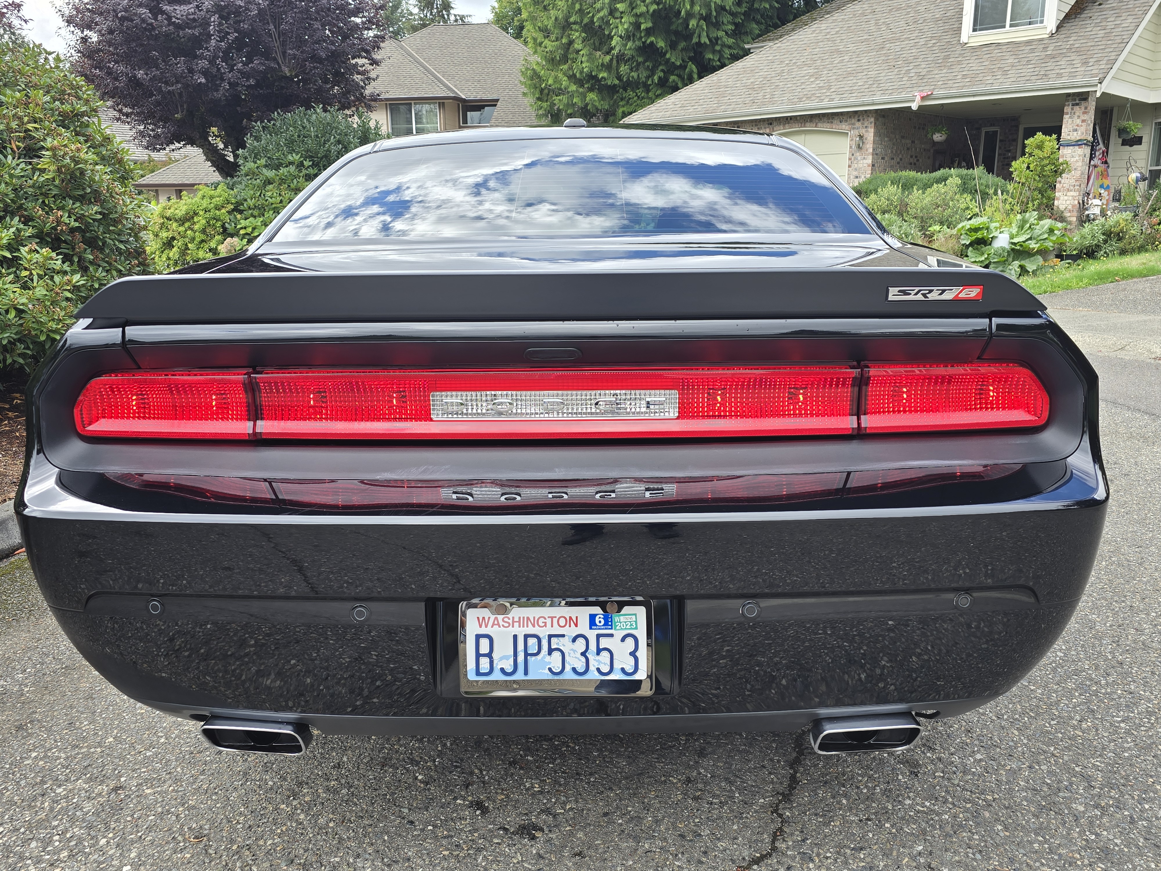 Used 2014 Dodge Challenger SRT8 Core RWD image 6
