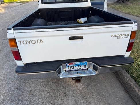 Used 2000 Toyota Tacoma 4x4 Xtracab V6 image 6
