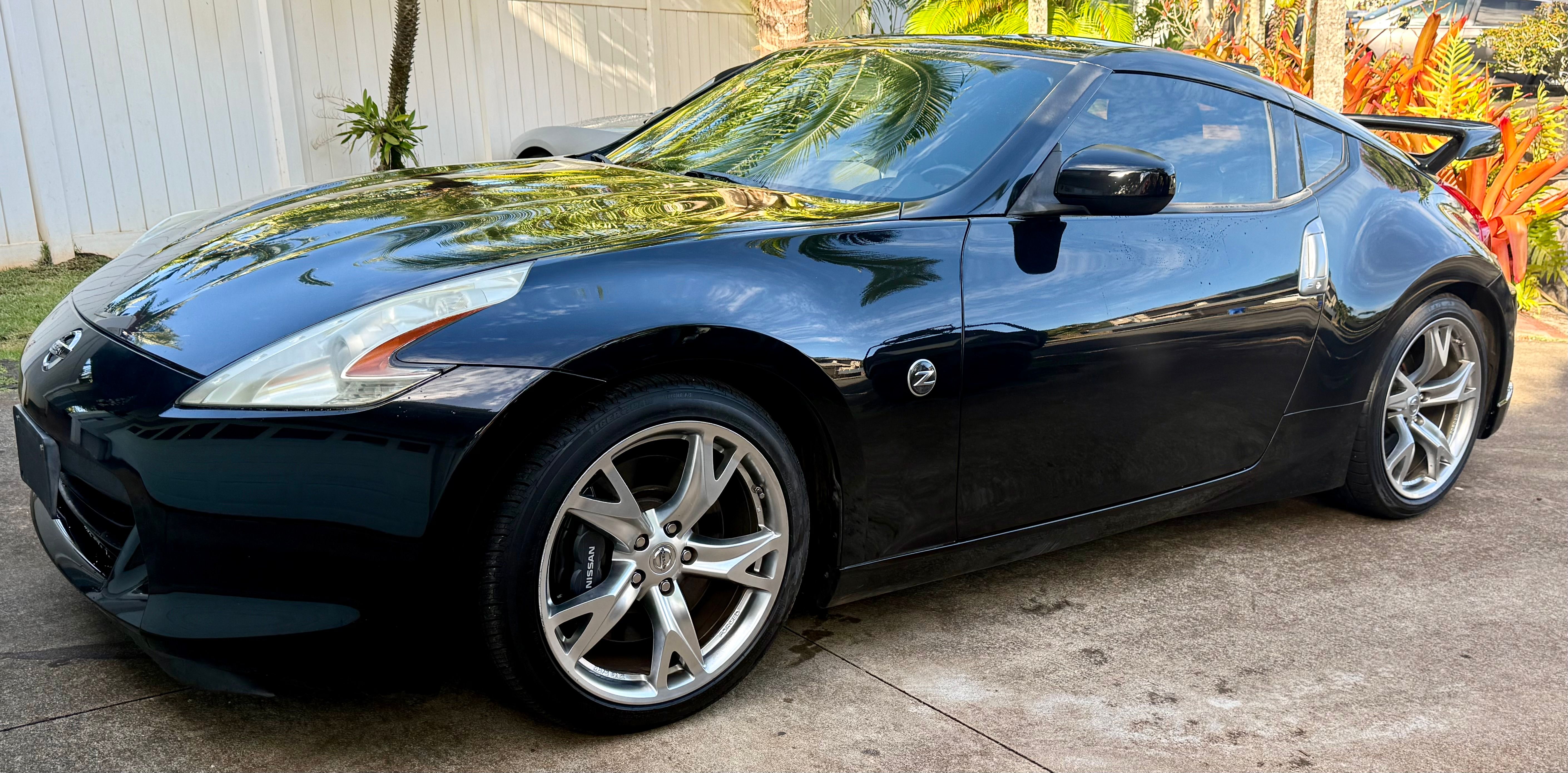 Used 2012 Nissan 370Z Coupe w/ Sport Pkg RWD image 5