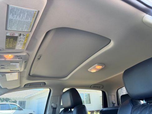 Used 2018 Toyota Tundra Platinum AWD/4WD image 16