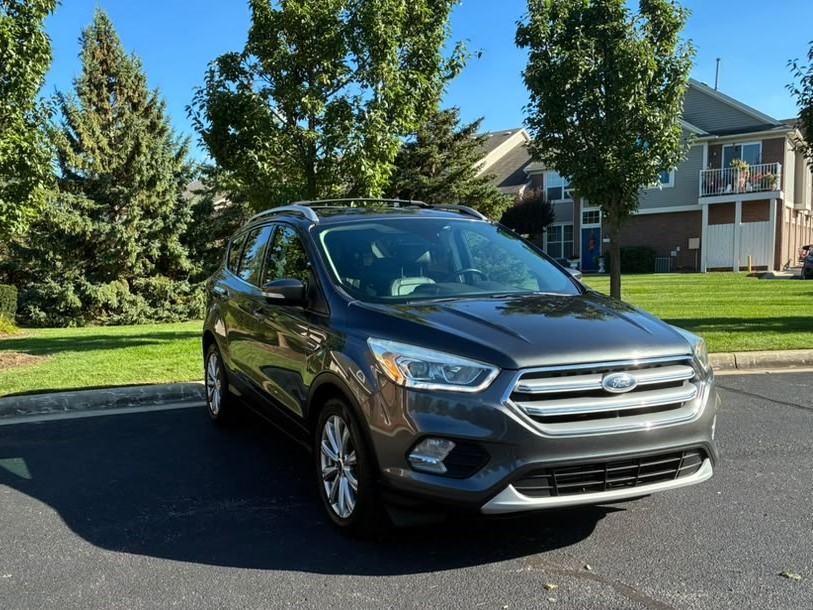 Used 2017 Ford Escape Titanium AWD/4WD image 2