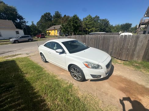 Used 2011 Volvo C70 T5 FWD image 5