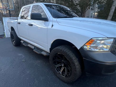 Used 2019 RAM 1500 Tradesman image 14