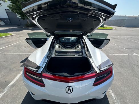 Used 2020 Acura NSX image 25