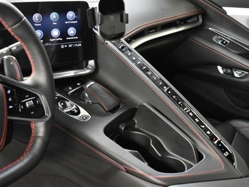 Used 2021 Chevrolet Corvette Stingray Premium Cpe w/ Z51 Performance Package image 9