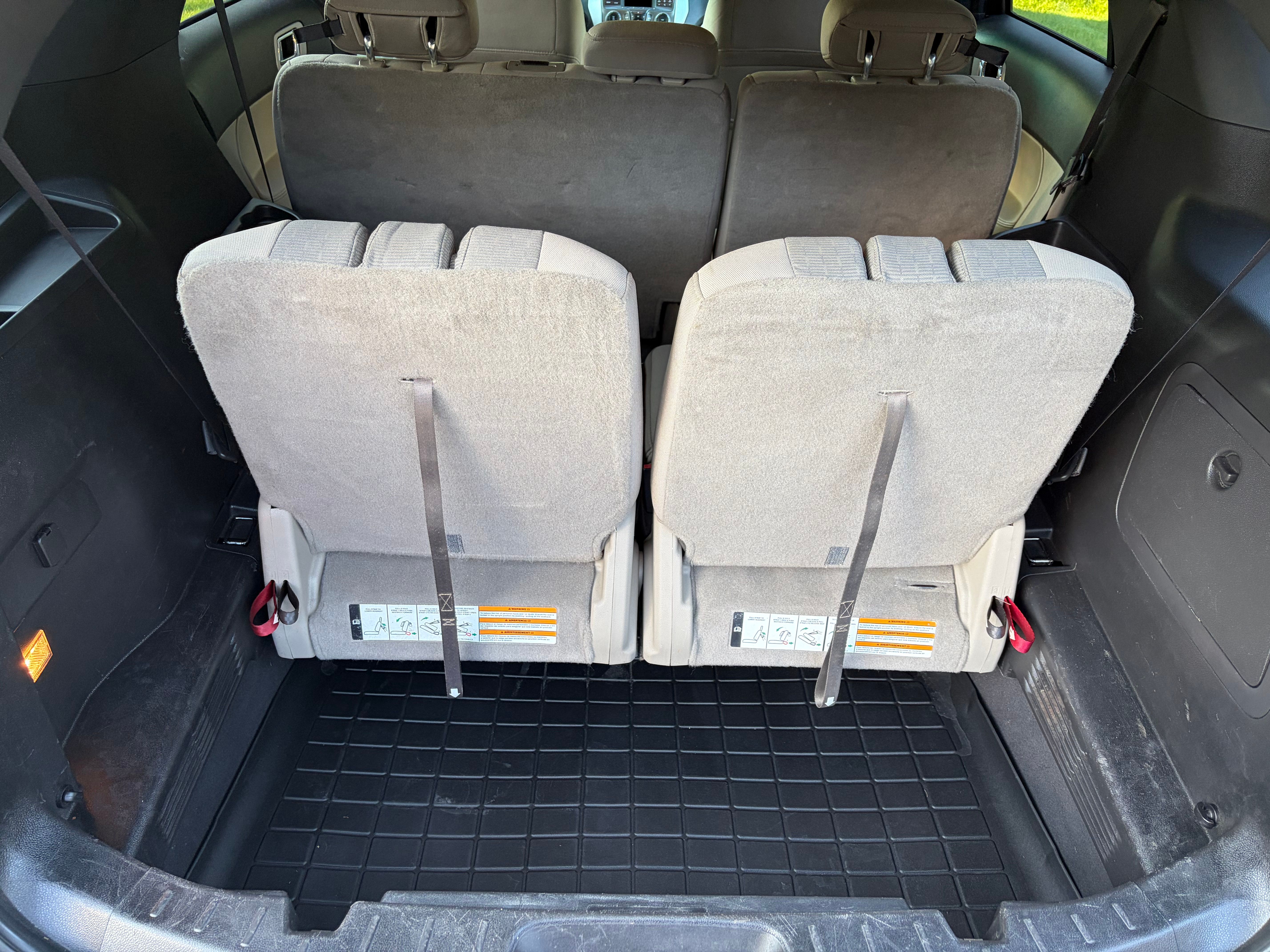 Used 2014 Ford Explorer XLT FWD image 13