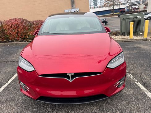 Used 2020 Tesla Model X Long Range image 6