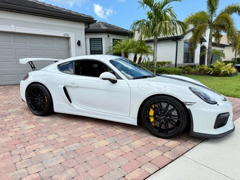 Used 2016 Porsche Cayman GT4 RWD image 10