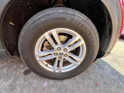 Used 2020 Ford Explorer XLT w/ Equipment Group 202A image 15