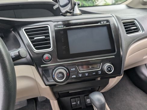 Used 2015 Honda Civic SE image 15