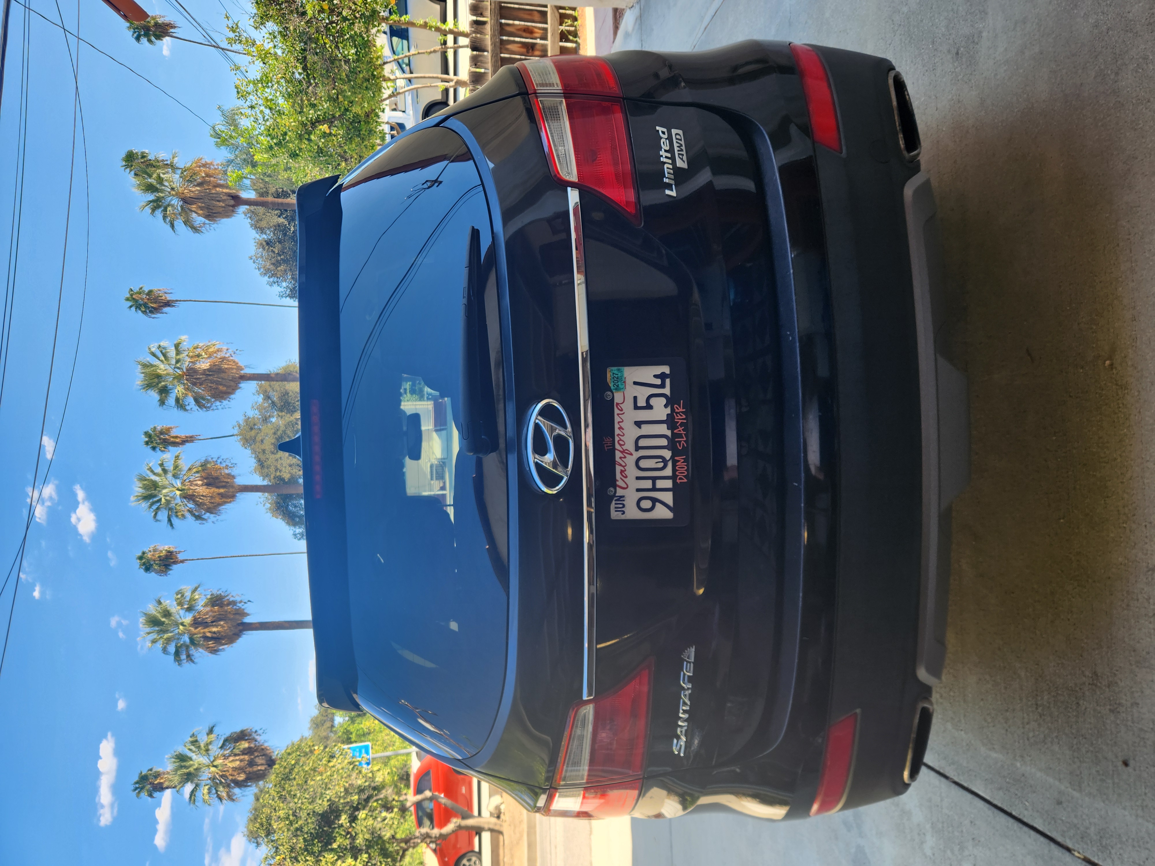 Used 2013 Hyundai Santa Fe Limited w/ Technology Pkg AWD/4WD image 4