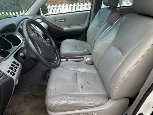 Used 2005 Toyota Highlander Limited image 15