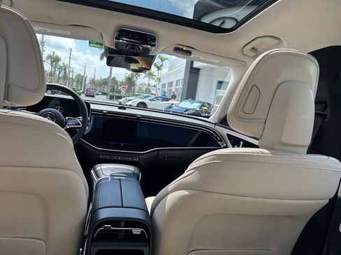 Used 2024 Mercedes-Benz E 350 4MATIC Sedan image 8