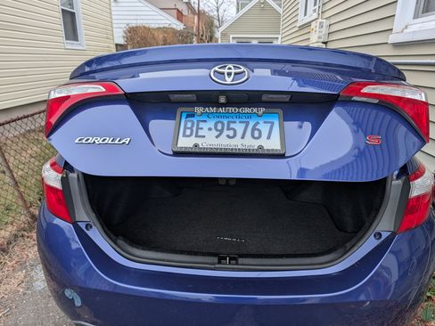 Used 2015 Toyota Corolla S image 23