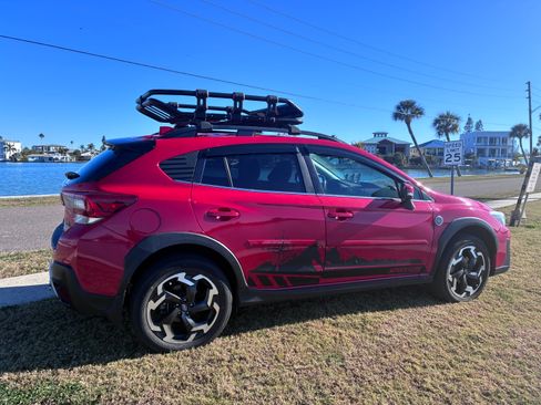 Used 2022 Subaru Crosstrek 2.5i Limited w/ Moonroof Package 2 image 8