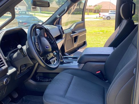 Used 2020 Ford F150 XLT w/ Equipment Group 302A Luxury AWD/4WD image 11