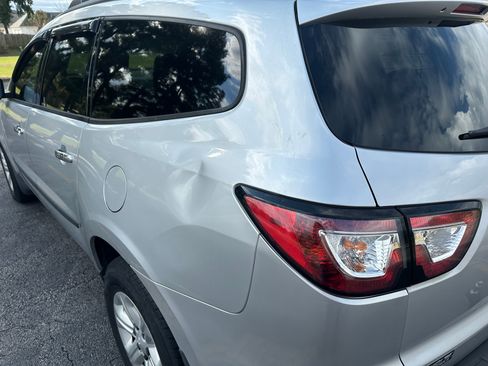 Used 2015 Chevrolet Traverse LS image 5