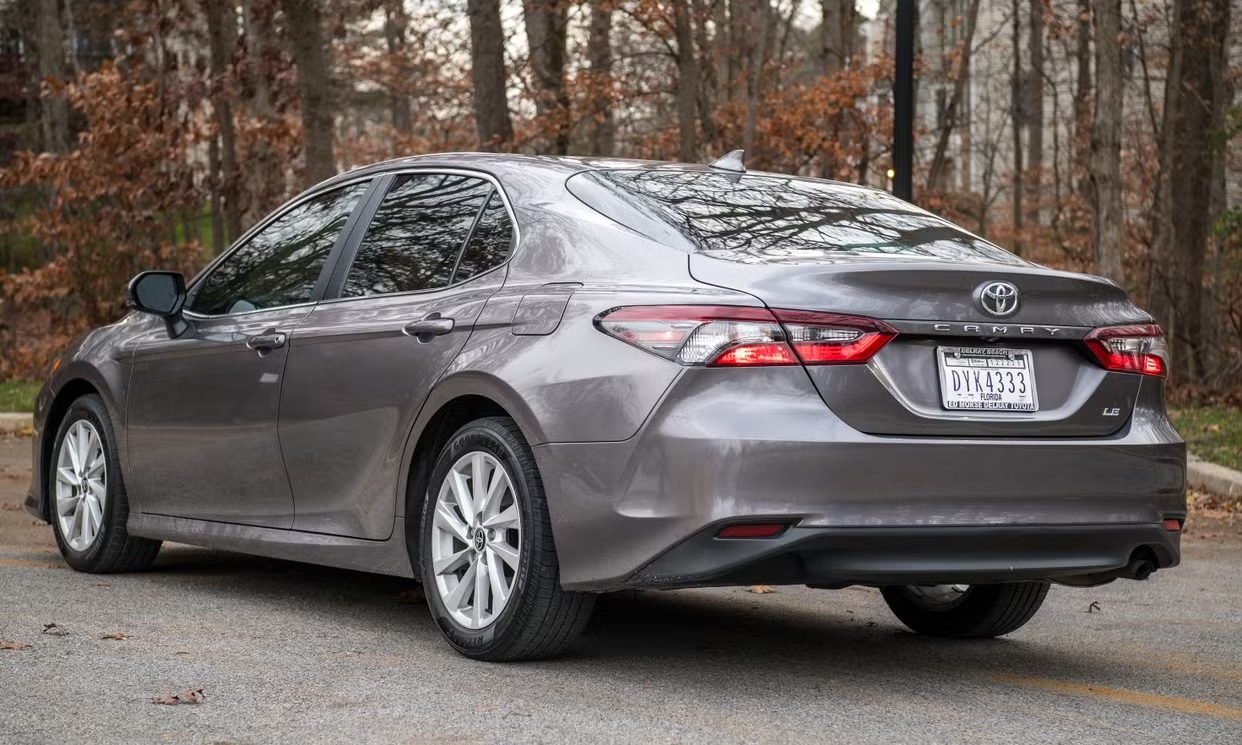 Used 2024 Toyota Camry LE w/ Convenience Package FWD image 25