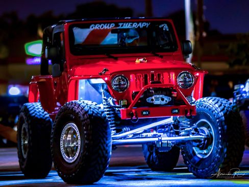 Used 2006 Jeep Wrangler Unlimited w/ Premium Audio Group image 6