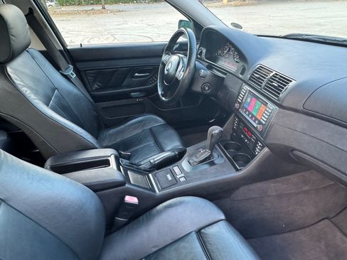Used 2002 BMW 540i Sedan image 23