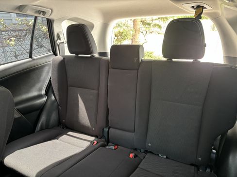 Used 2018 Toyota RAV4 XLE w/ Plus Extra Value Package AWD/4WD image 10