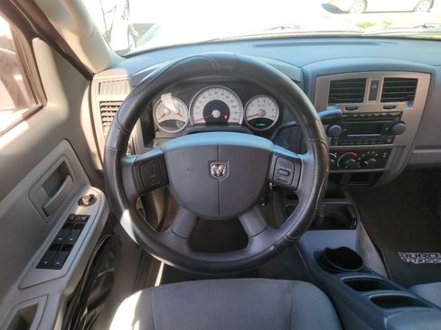 Used 2006 Dodge Dakota SLT image 11