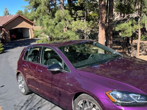 Used 2018 Volkswagen Golf 4-Door image 10