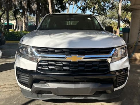 Used 2022 Chevrolet Colorado W/T image 11