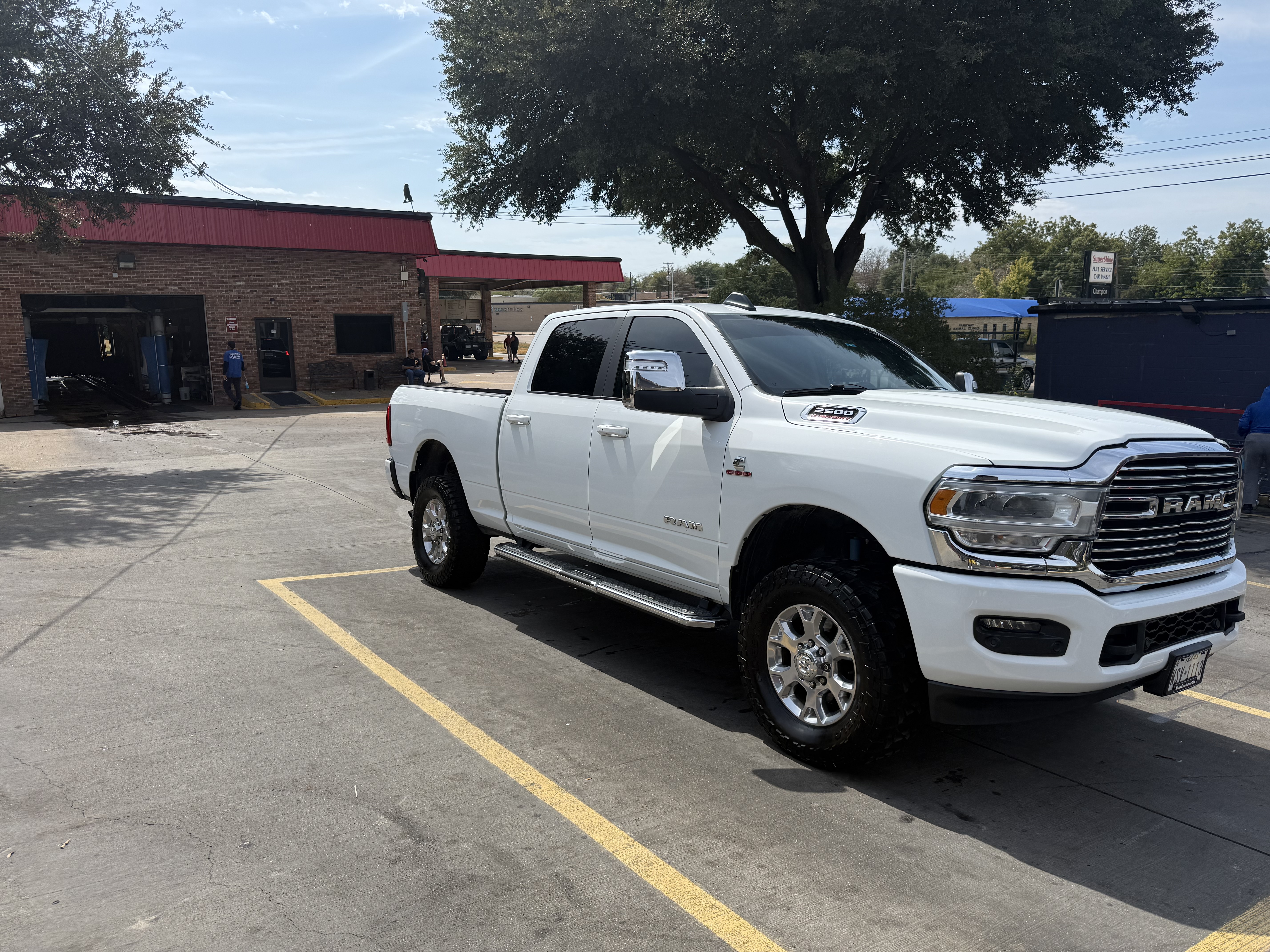 Used 2023 RAM 2500 Laramie AWD/4WD image 6
