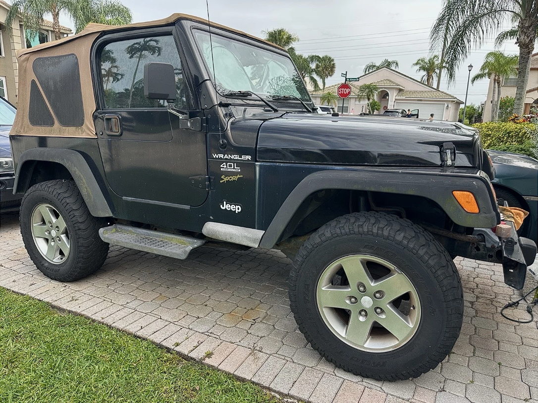 Used 1998 Jeep Wrangler SE AWD/4WD image 1