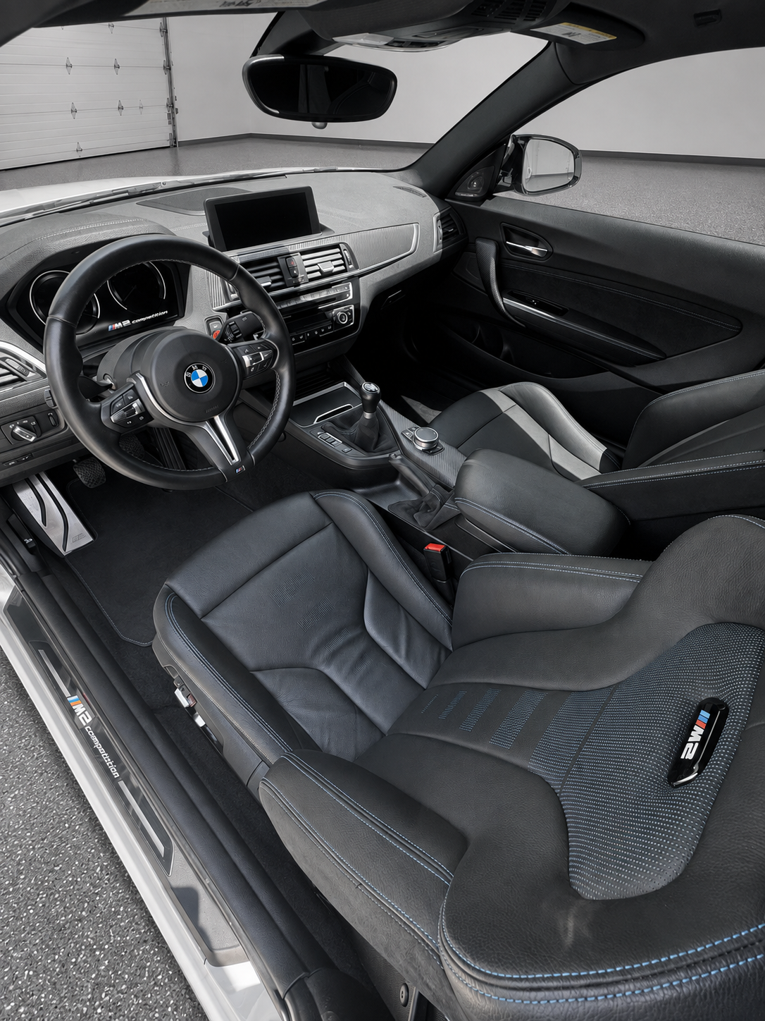 Used 2021 BMW M2 Competition w/ Executive Package RWD image 9