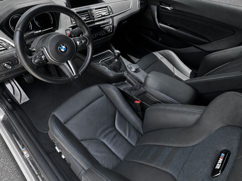 Used 2021 BMW M2 Competition w/ Executive Package RWD image 9