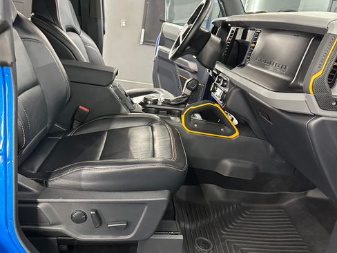 Used 2022 Ford Bronco Badlands AWD/4WD image 14