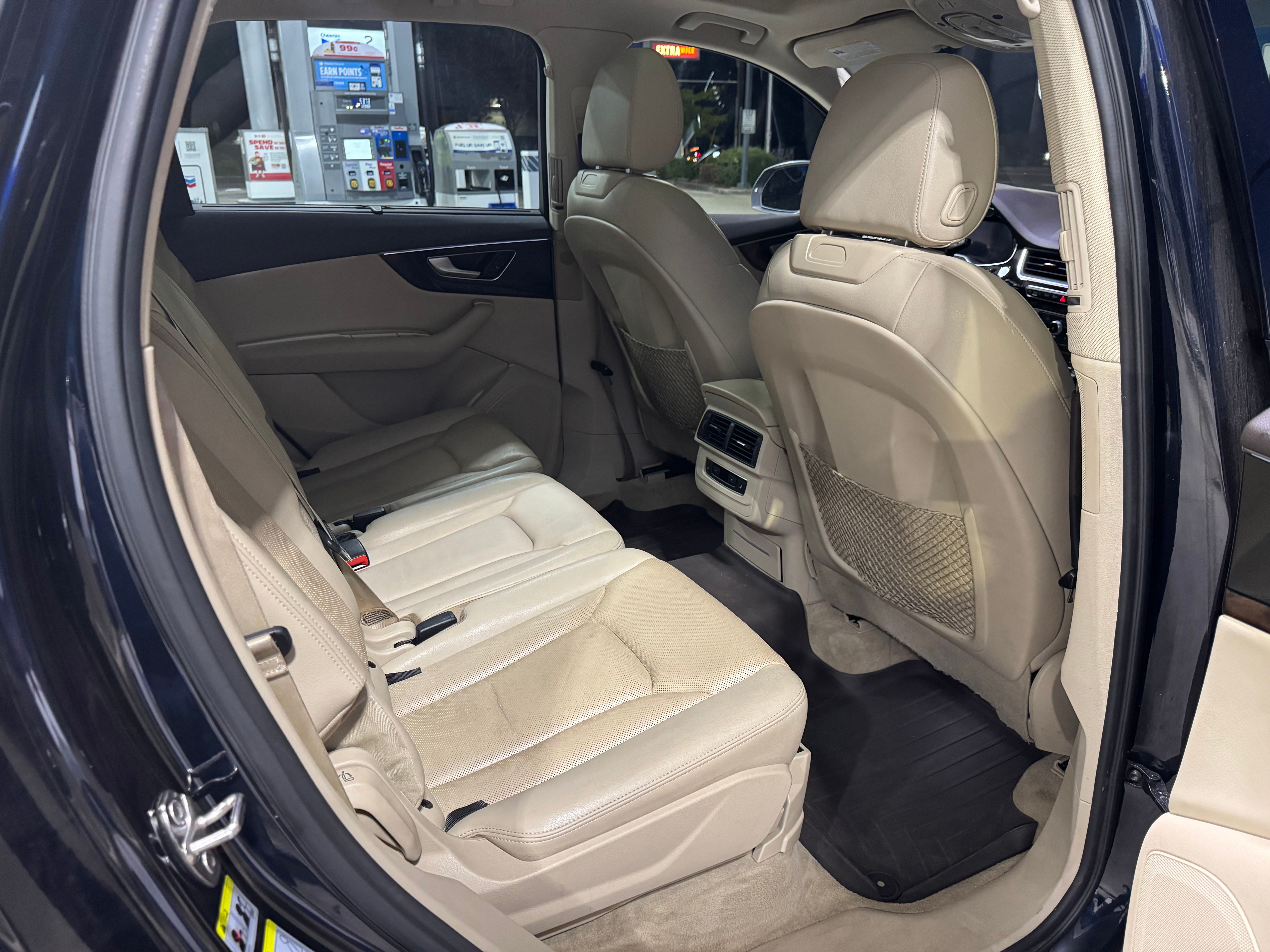 Used 2017 Audi Q7 2.0T Premium Plus w/ Premium Plus Package AWD/4WD image 8