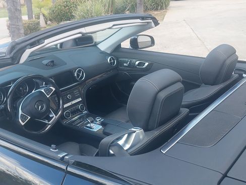 Used 2017 Mercedes-Benz SL 450 image 4