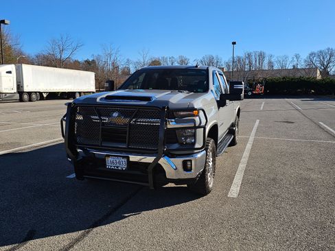 Used 2024 Chevrolet Silverado 2500 LT w/ All Star Edition image 9