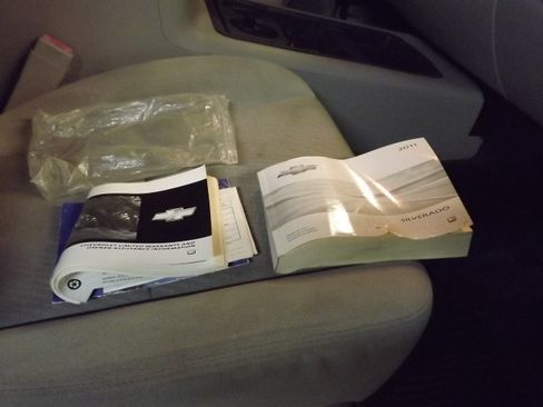 Used 2009 Chevrolet Silverado 2500 LT w/ Exterior Plus Package image 21