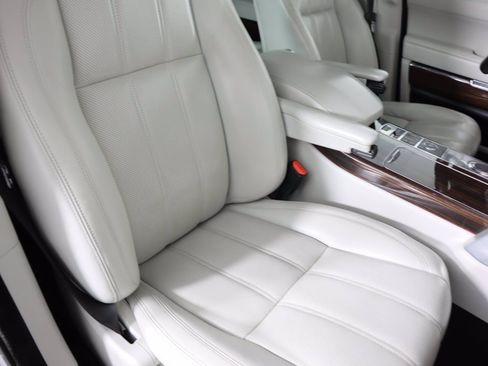 Used 2015 Land Rover Range Rover Supercharged image 21