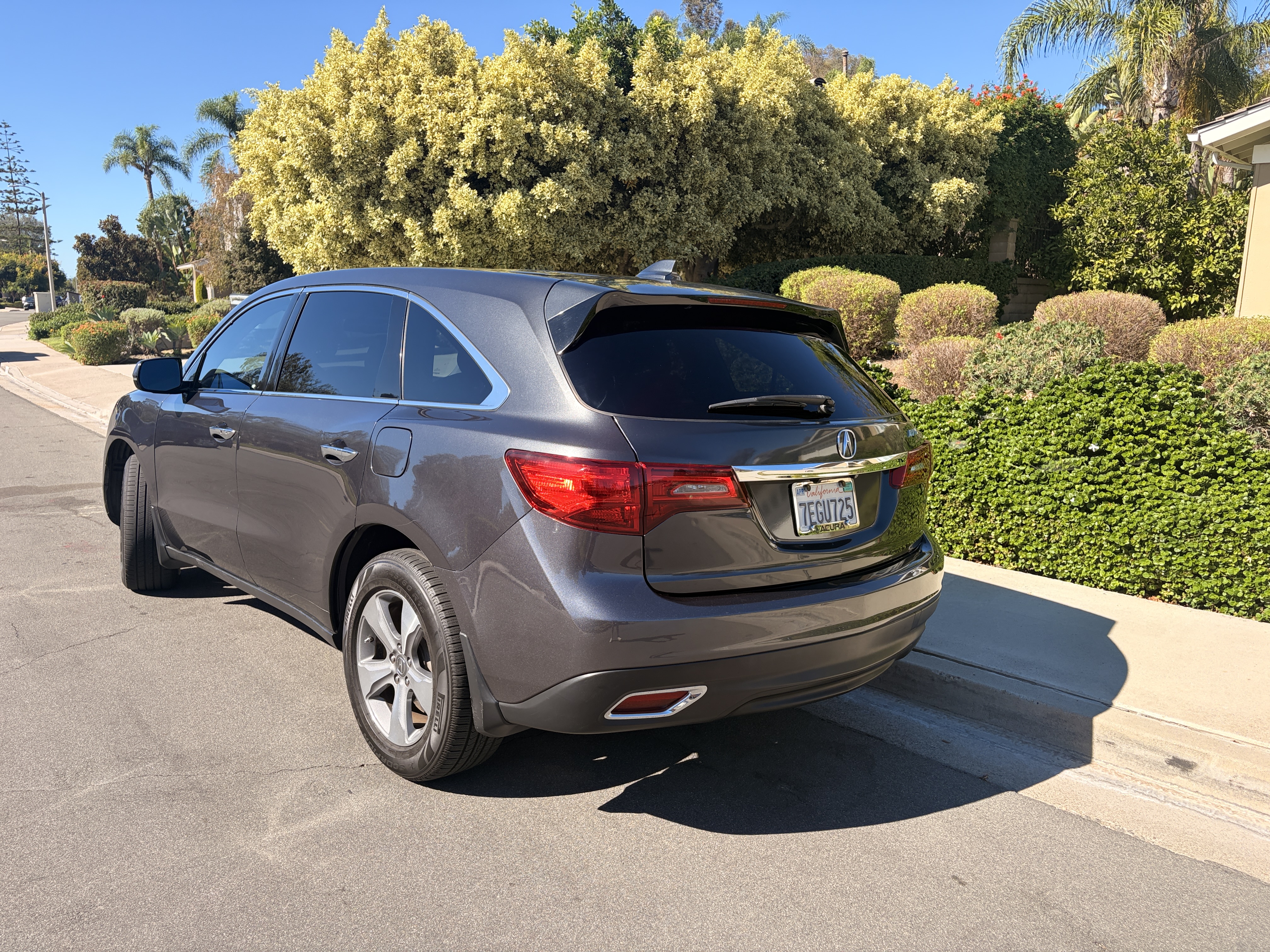 Used 2014 Acura MDX FWD image 2