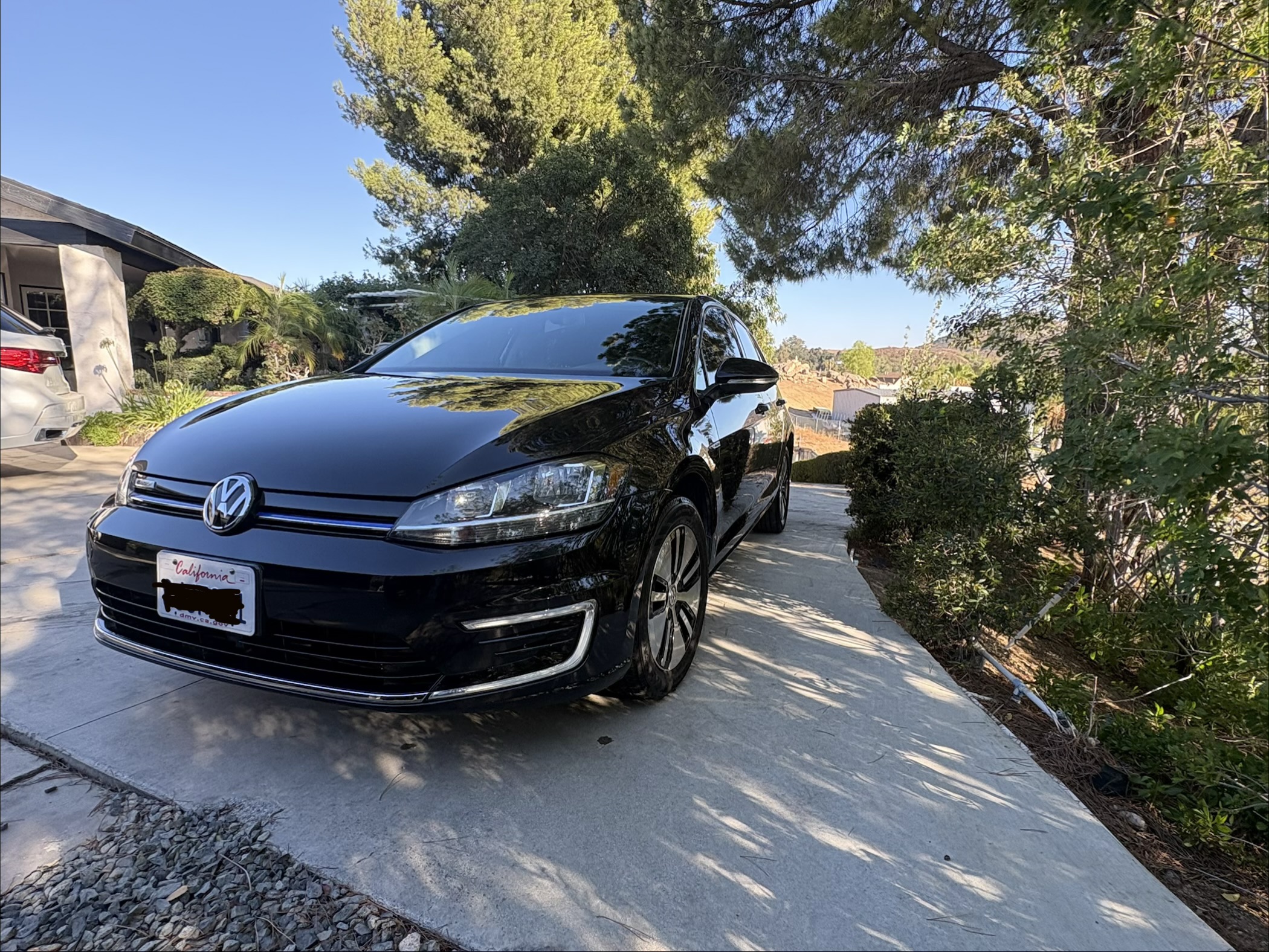 Used 2019 Volkswagen e-Golf SE w/ Driver Assistance Package FWD image 12