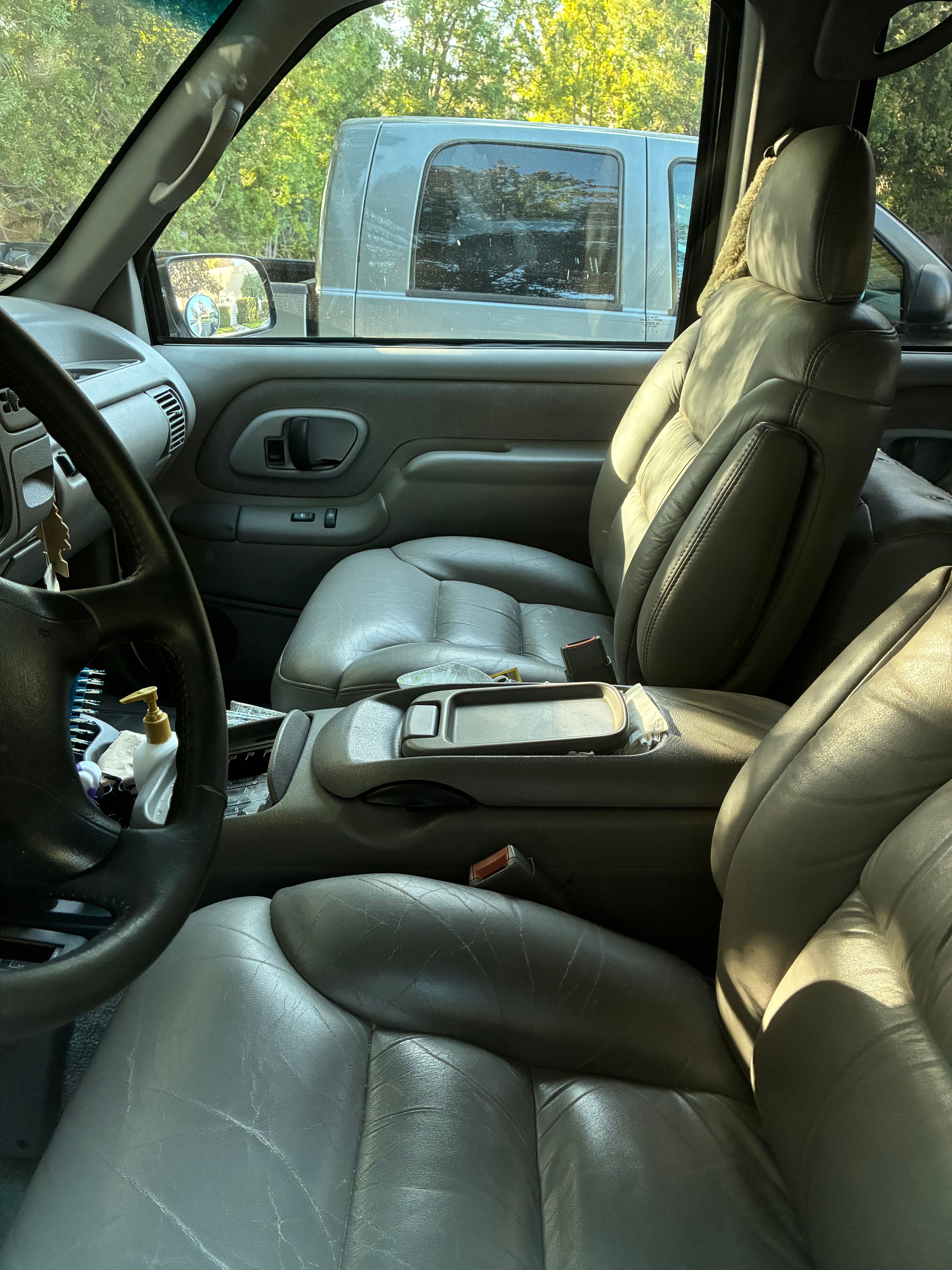 Used 1995 Chevrolet Suburban 2500 AWD/4WD image 10