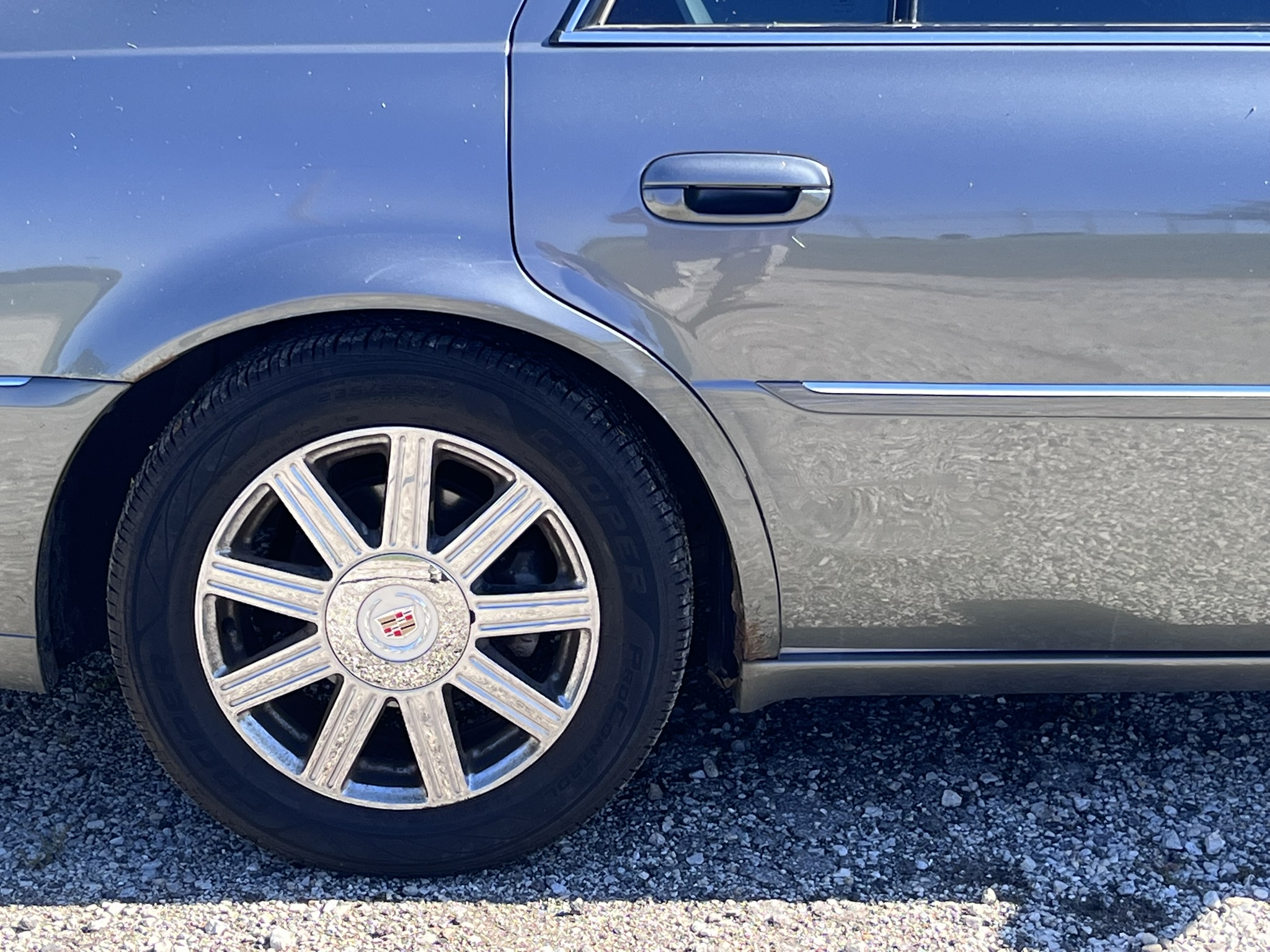 Used 2008 Cadillac DTS FWD image 27