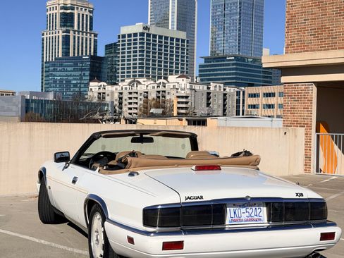 Used 1996 Jaguar XJS 4.0 Convertible image 13