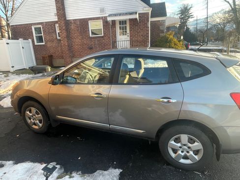 Used 2011 Nissan Rogue S image 8